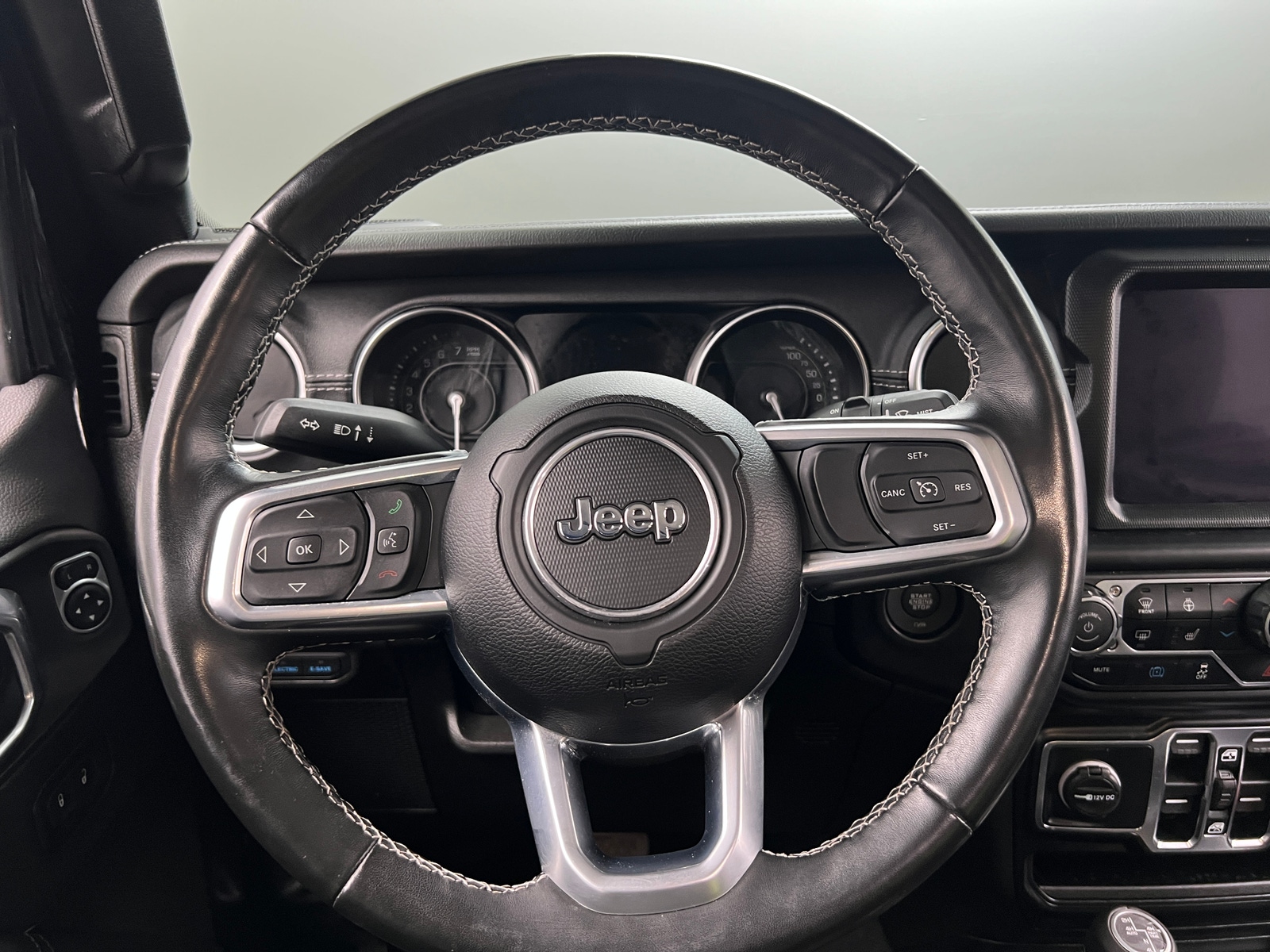 Thumbnail: 2022 Jeep Wrangler - 4