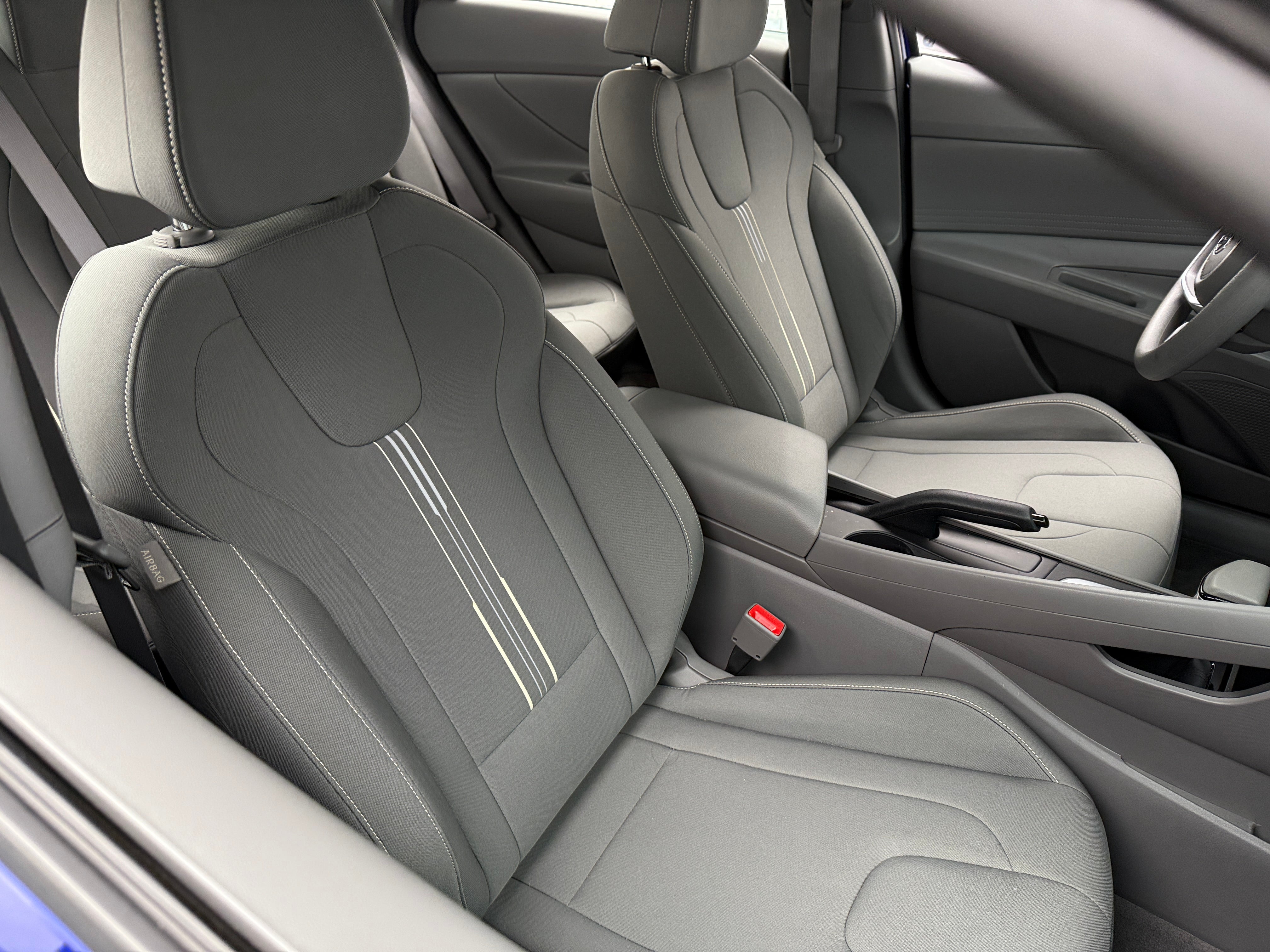 Thumbnail: 2023 Hyundai Elantra - 2