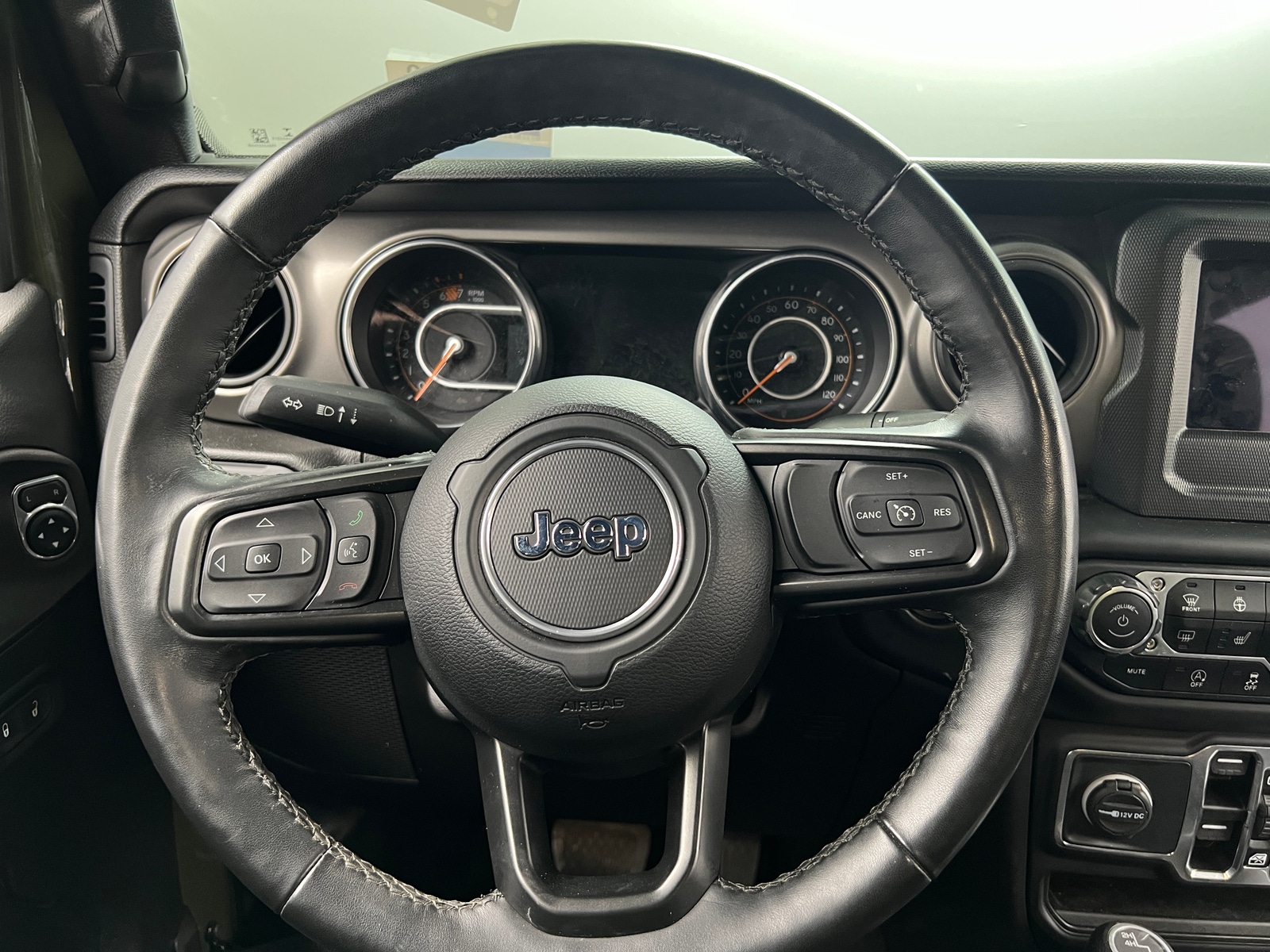 Thumbnail: 2021 Jeep Wrangler - 5