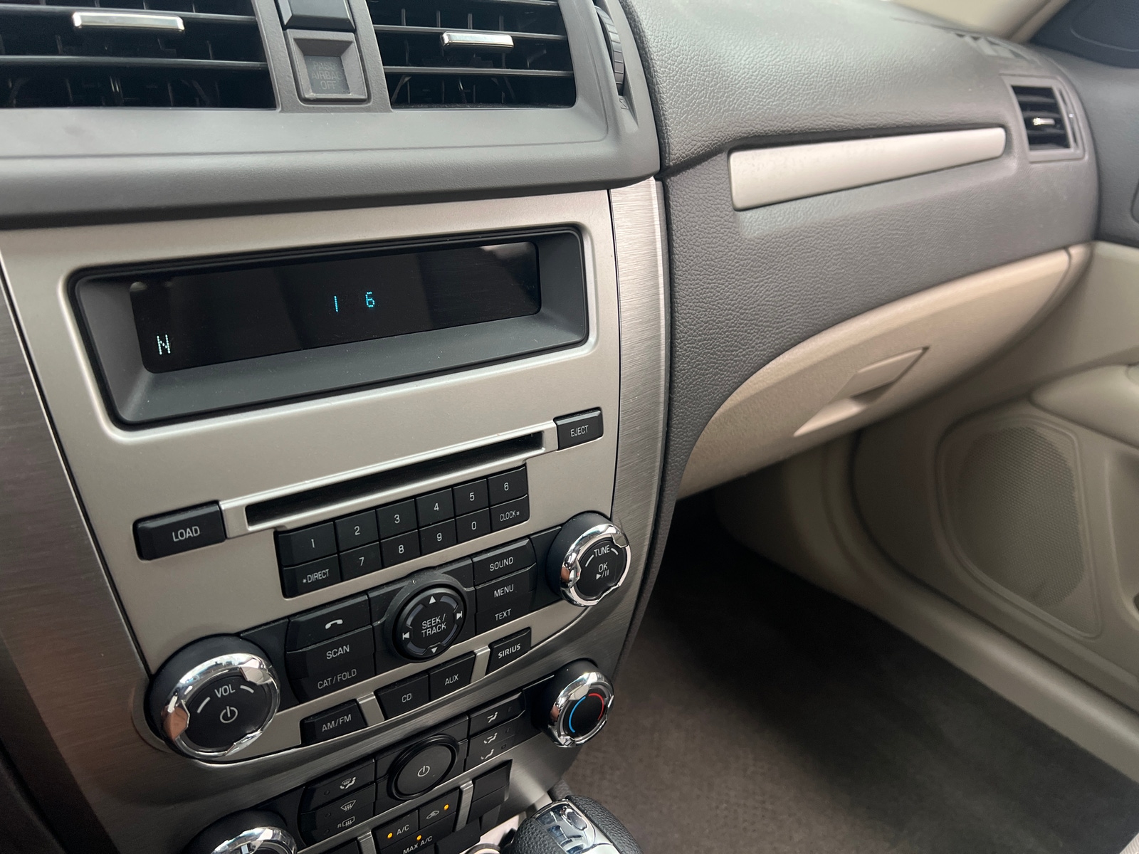 Thumbnail: 2011 Ford Fusion - 4
