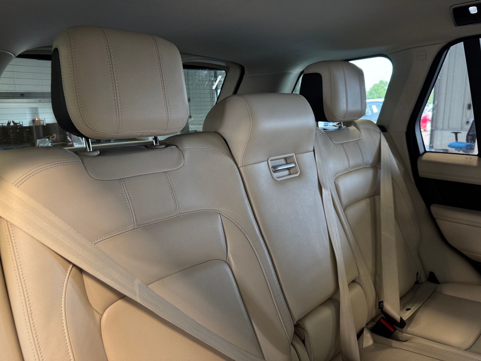 Thumbnail: 2019 Land Rover Range Rover - 5