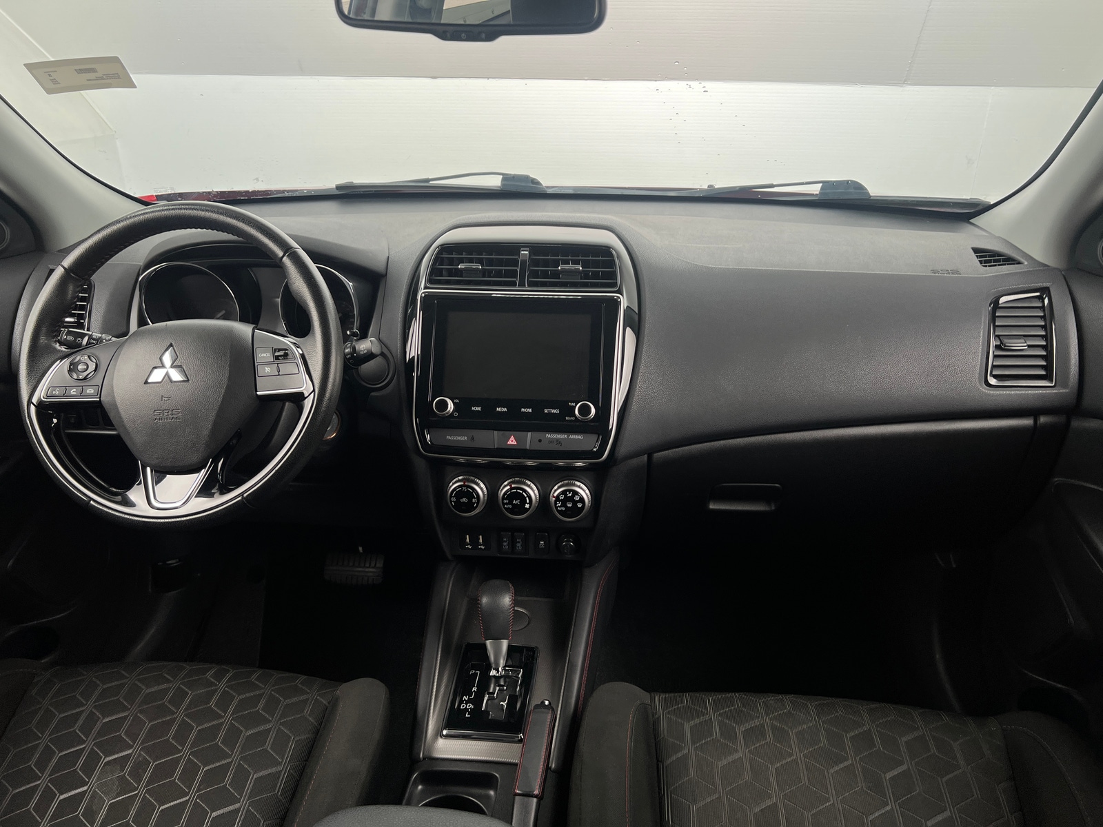 Thumbnail: 2022 Mitsubishi Outlander Sport - 3