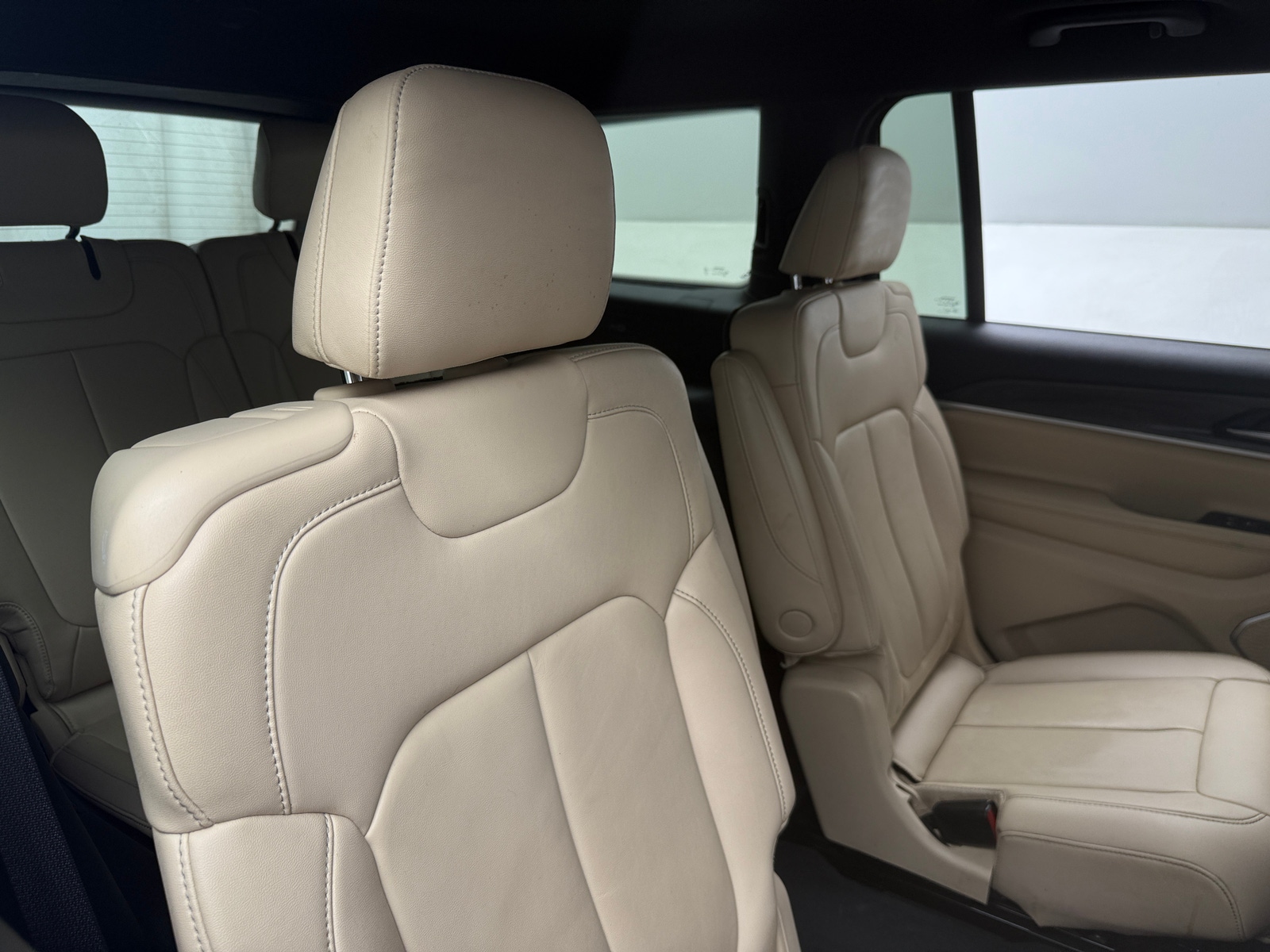 Thumbnail: 2023 Jeep Grand Cherokee L - 5