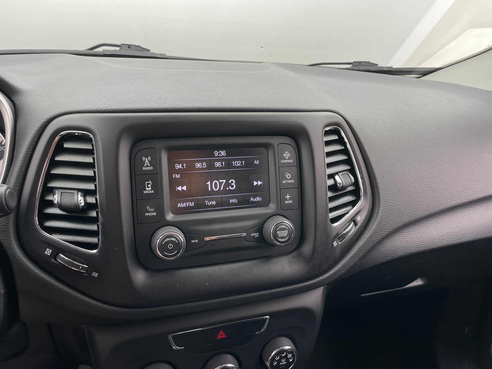 Thumbnail: 2018 Jeep Compass - 4
