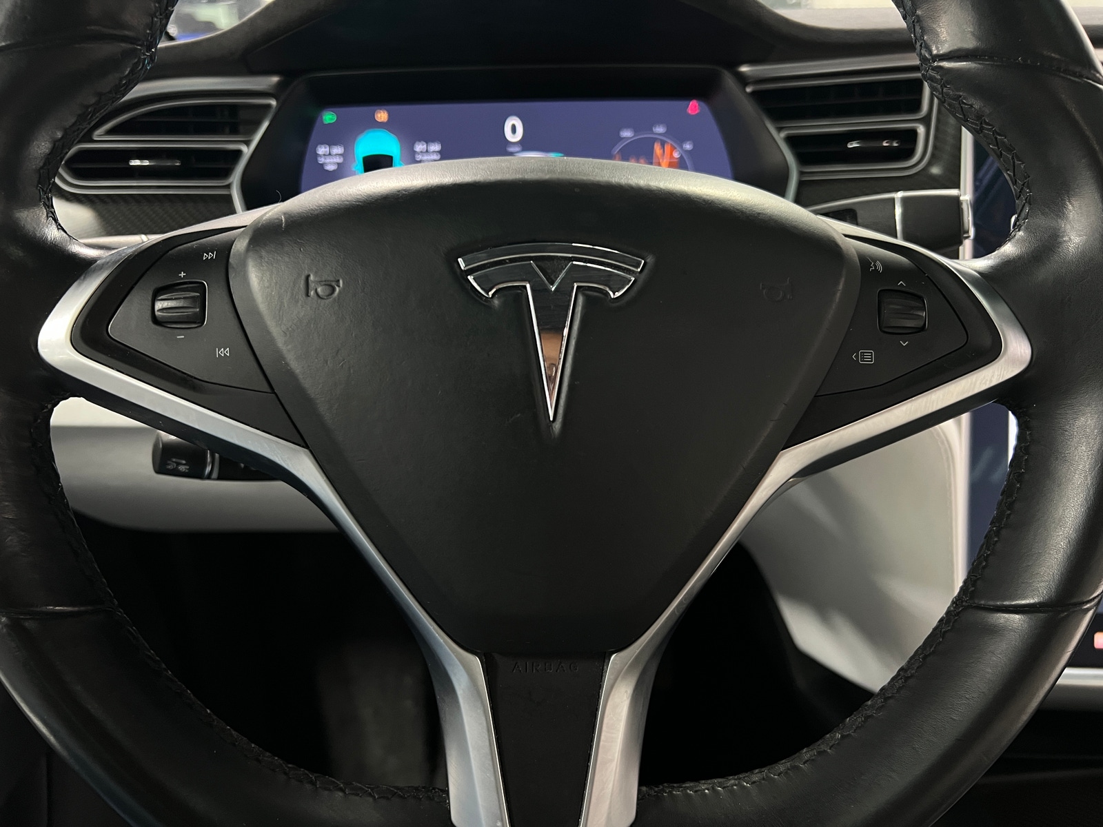 Thumbnail: 2017 Tesla Model X - 4