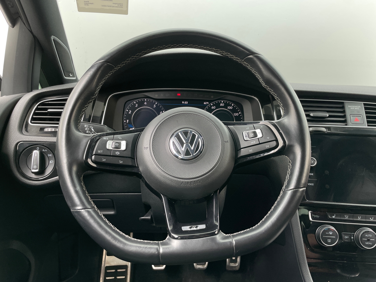 Thumbnail: 2019 Volkswagen Golf - 4