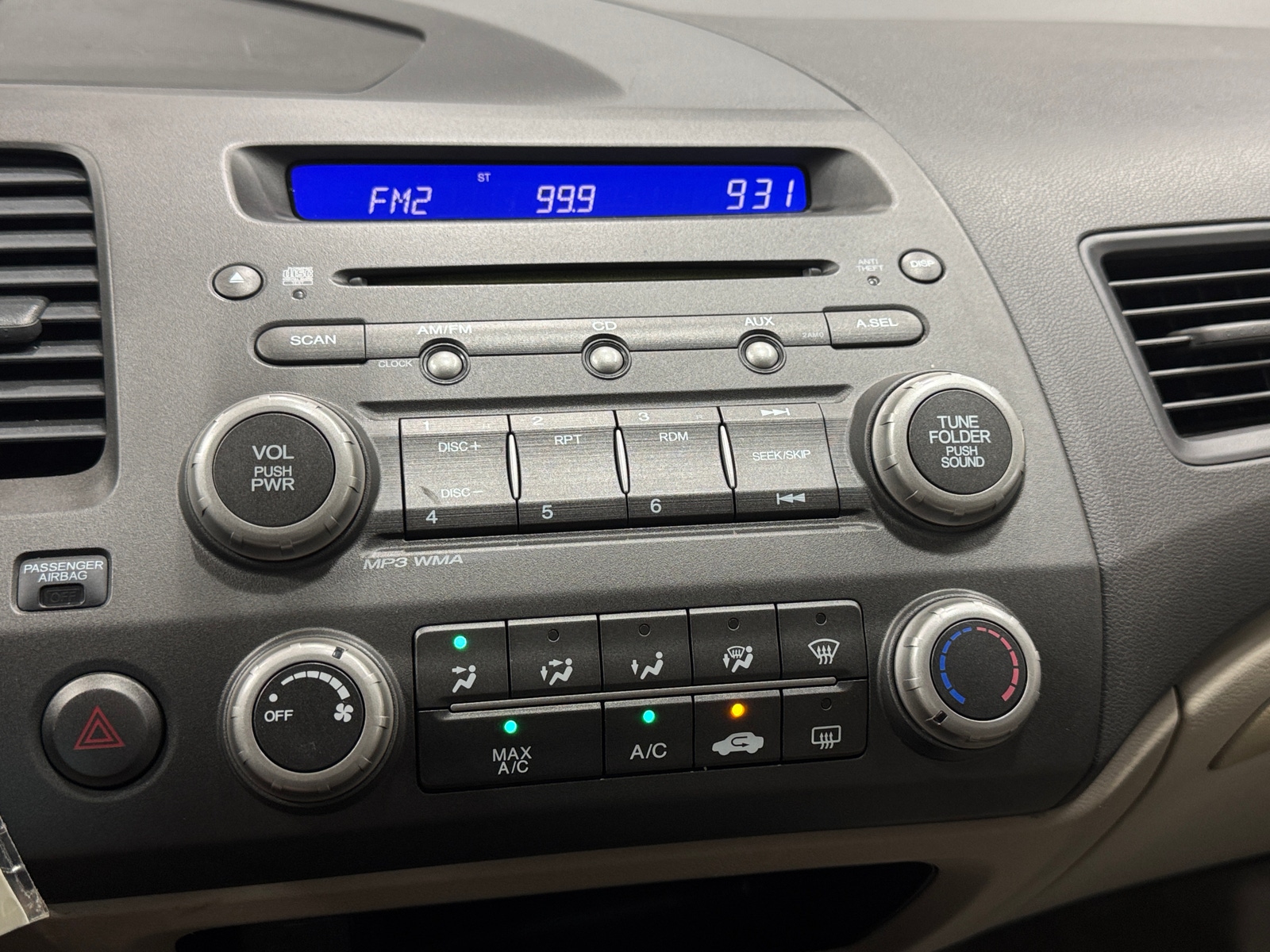 Thumbnail: 2011 Honda Civic - 4
