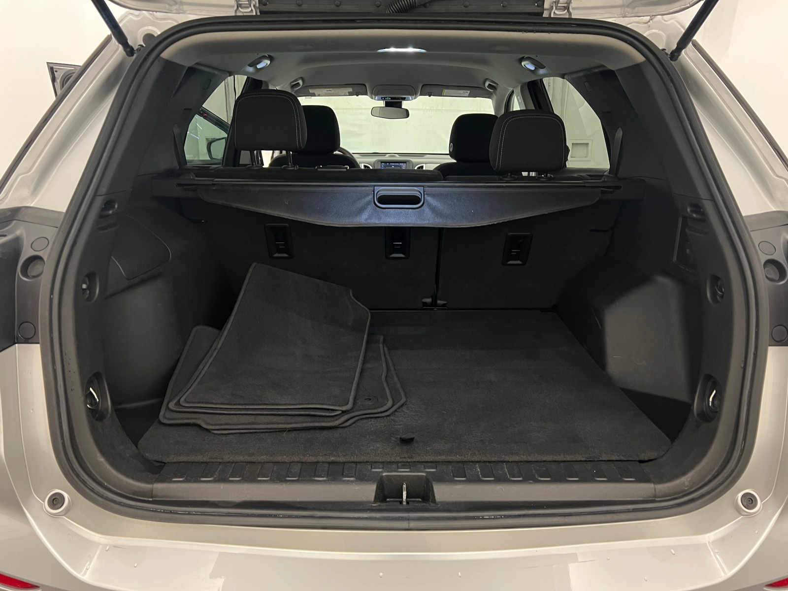 Thumbnail: 2022 Chevrolet Equinox - 7