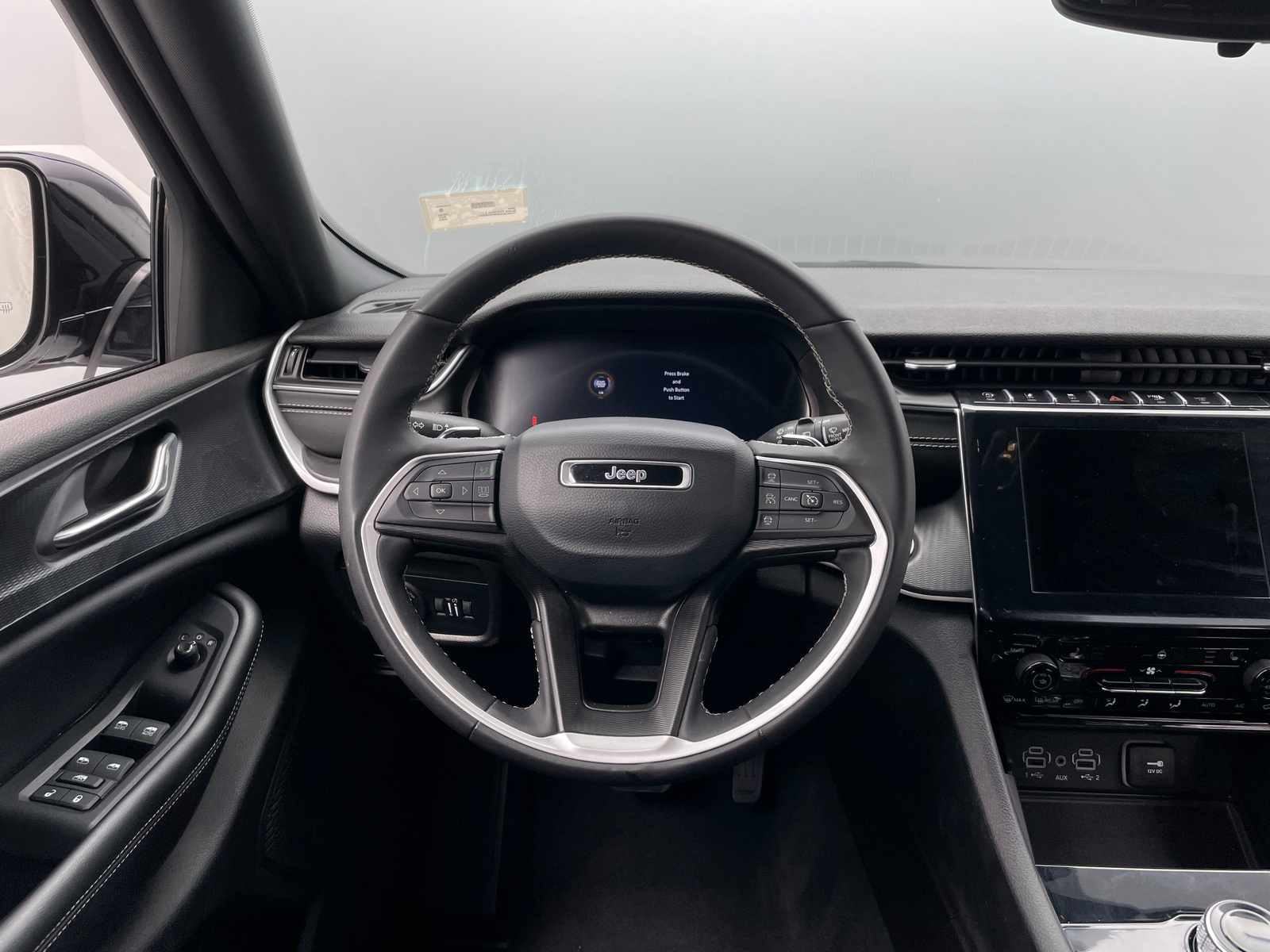 Thumbnail: 2024 Jeep Grand Cherokee L - 4
