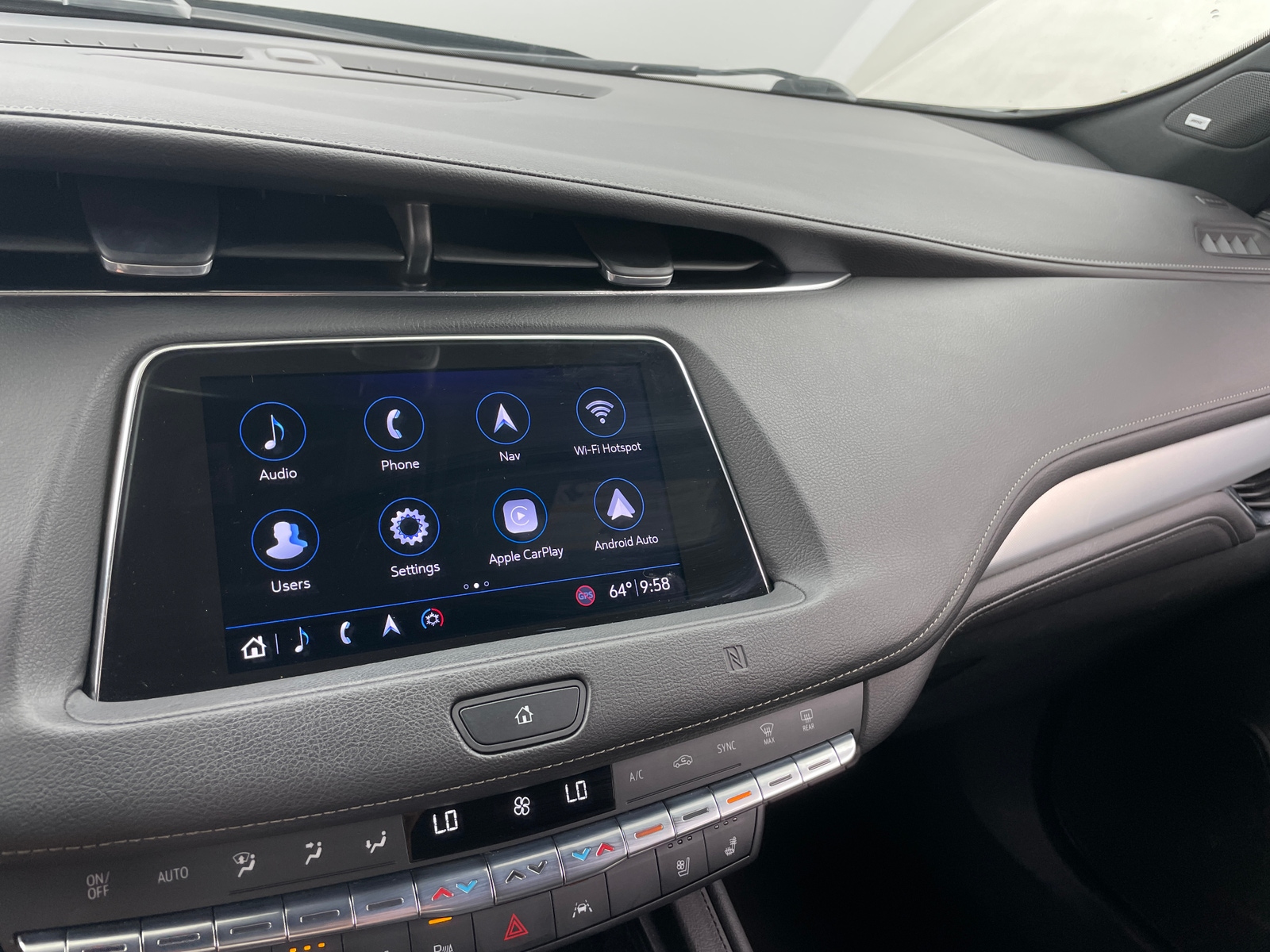 Thumbnail: 2019 Cadillac XT4 - 3
