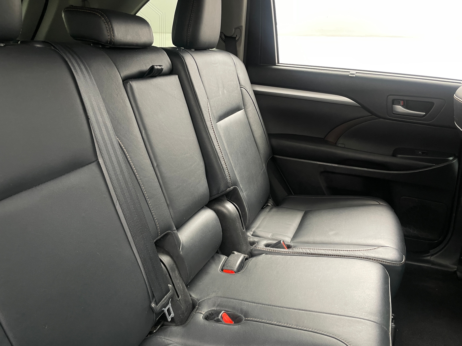 Thumbnail: 2017 Toyota Highlander - 5