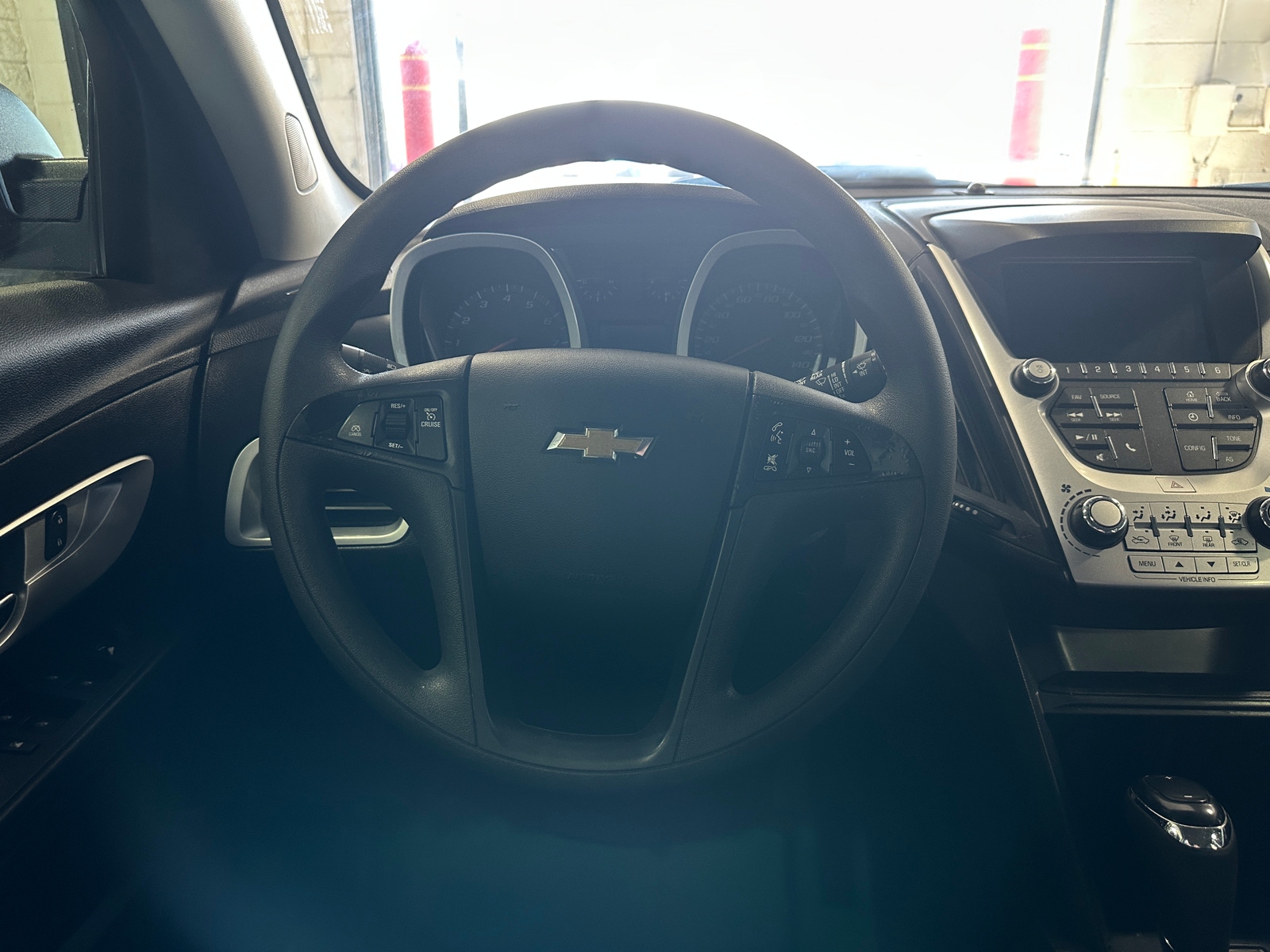 Thumbnail: 2017 Chevrolet Equinox - 5