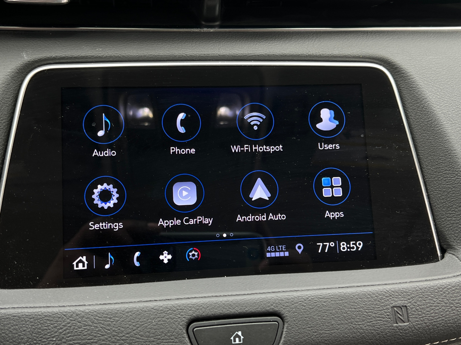 Thumbnail: 2019 Cadillac XT4 - 3