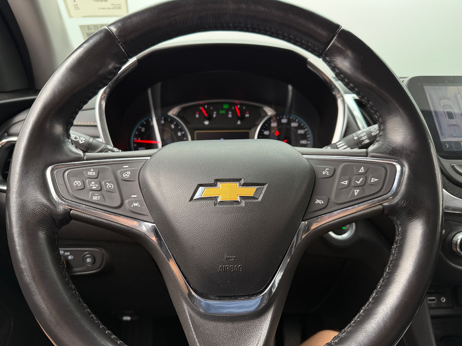 Thumbnail: 2019 Chevrolet Equinox - 4