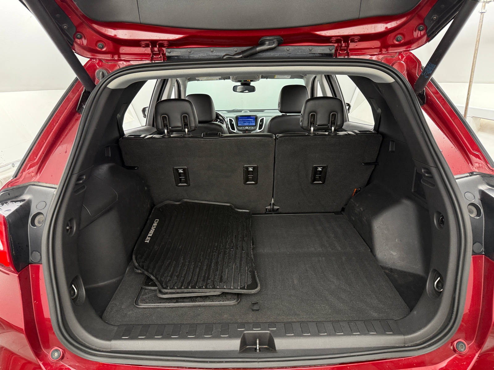 Thumbnail: 2019 Chevrolet Equinox - 6
