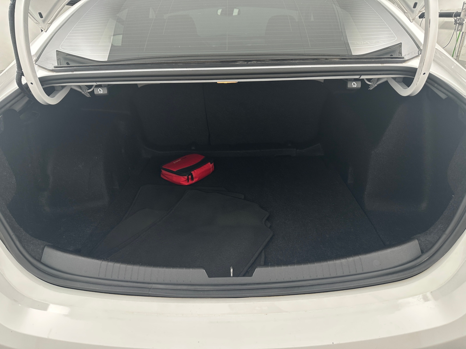 Thumbnail: 2019 Chevrolet Malibu - 7