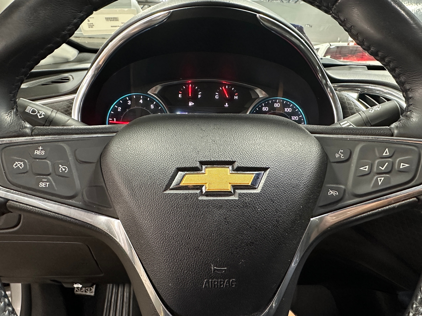 Thumbnail: 2018 Chevrolet Malibu - 5