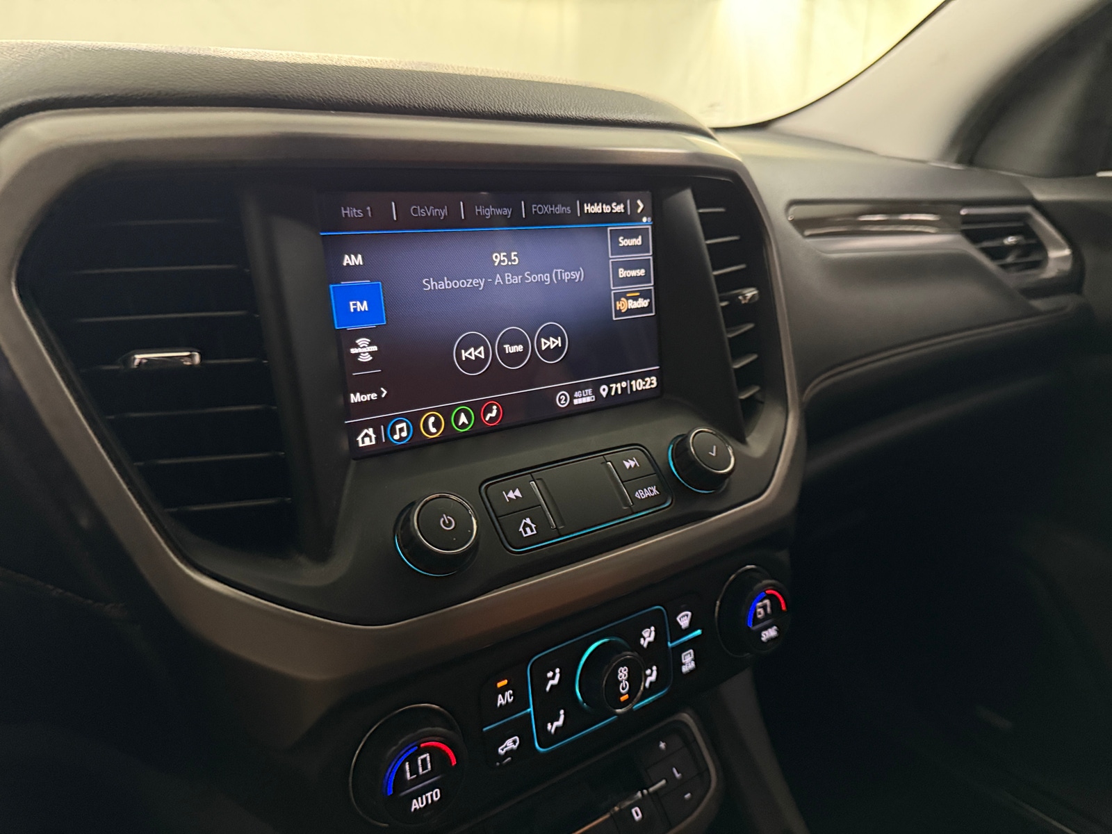 Thumbnail: 2020 GMC Acadia - 4