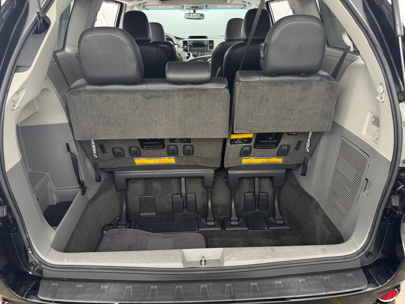 Thumbnail: 2013 Toyota Sienna - 6
