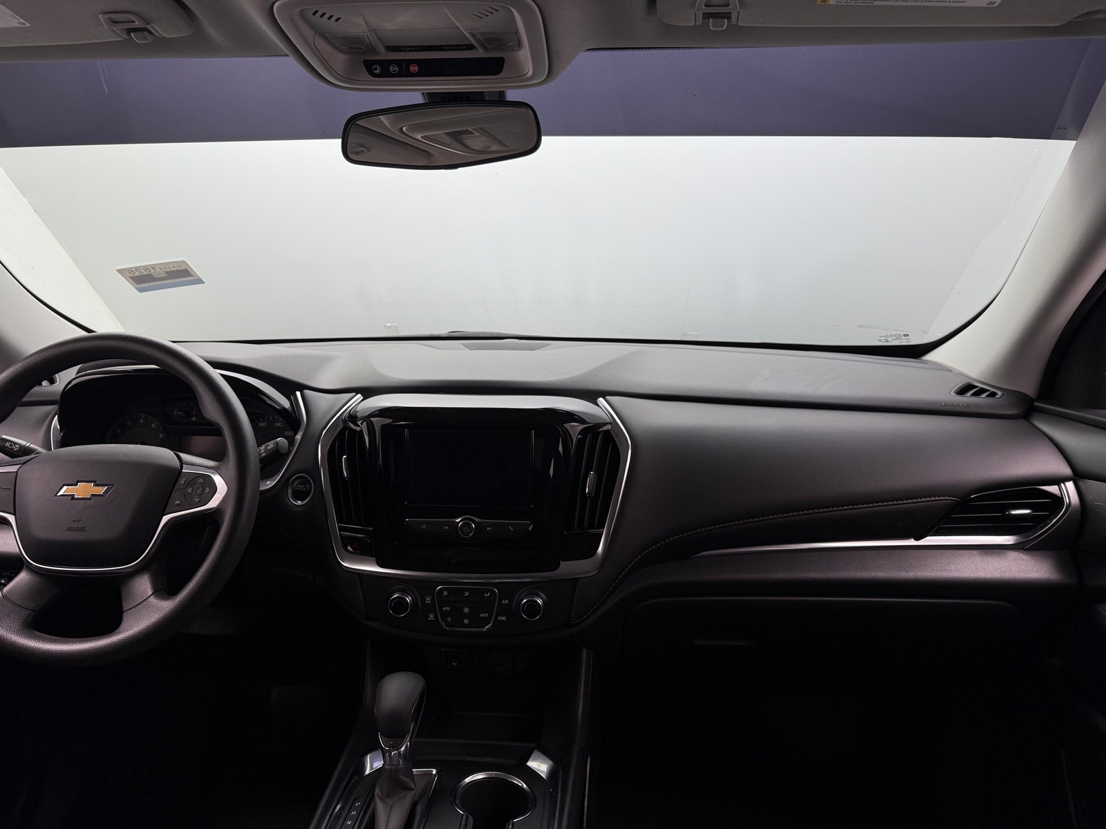 Thumbnail: 2021 Chevrolet Traverse - 3
