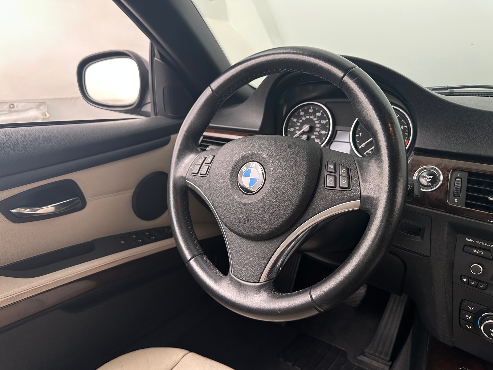 Thumbnail: 2012 BMW 3 Series - 4