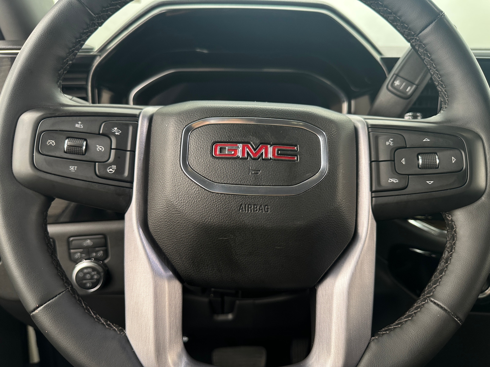 Thumbnail: 2023 GMC Sierra 1500 - 5
