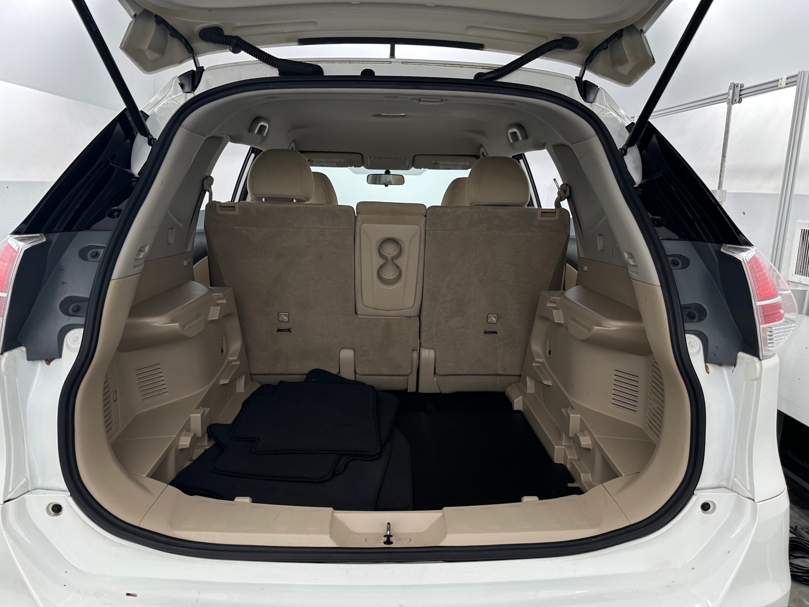 Thumbnail: 2016 Nissan Rogue - 7