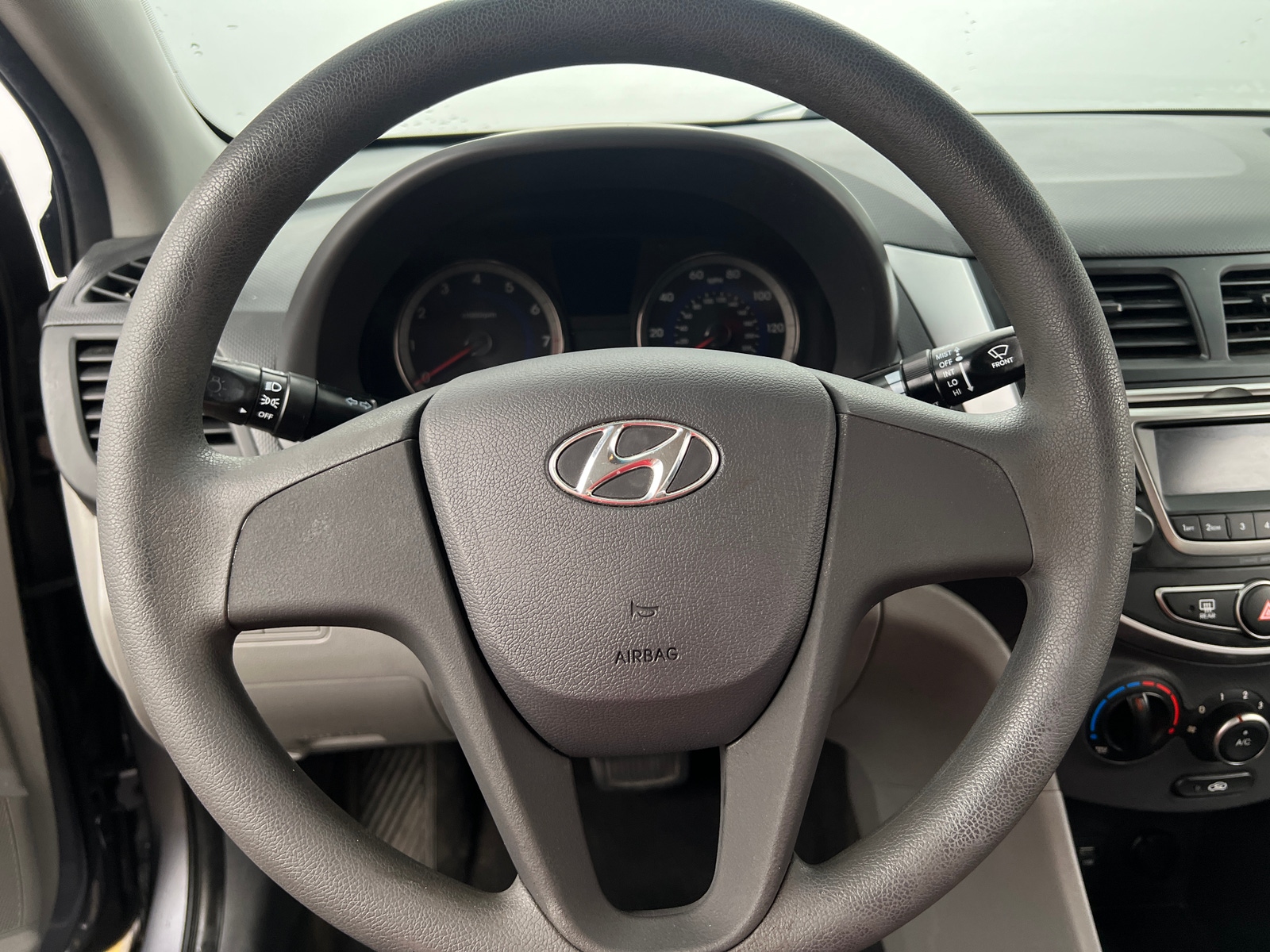 Thumbnail: 2015 Hyundai Accent - 5