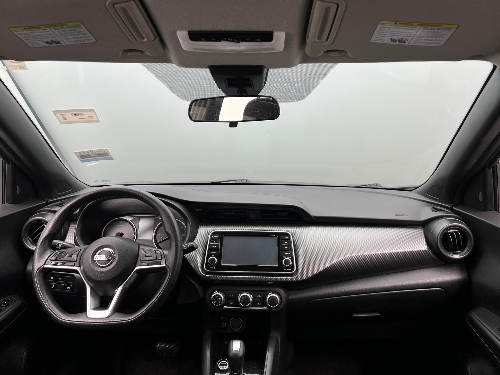 Thumbnail: 2020 Nissan Kicks - 3