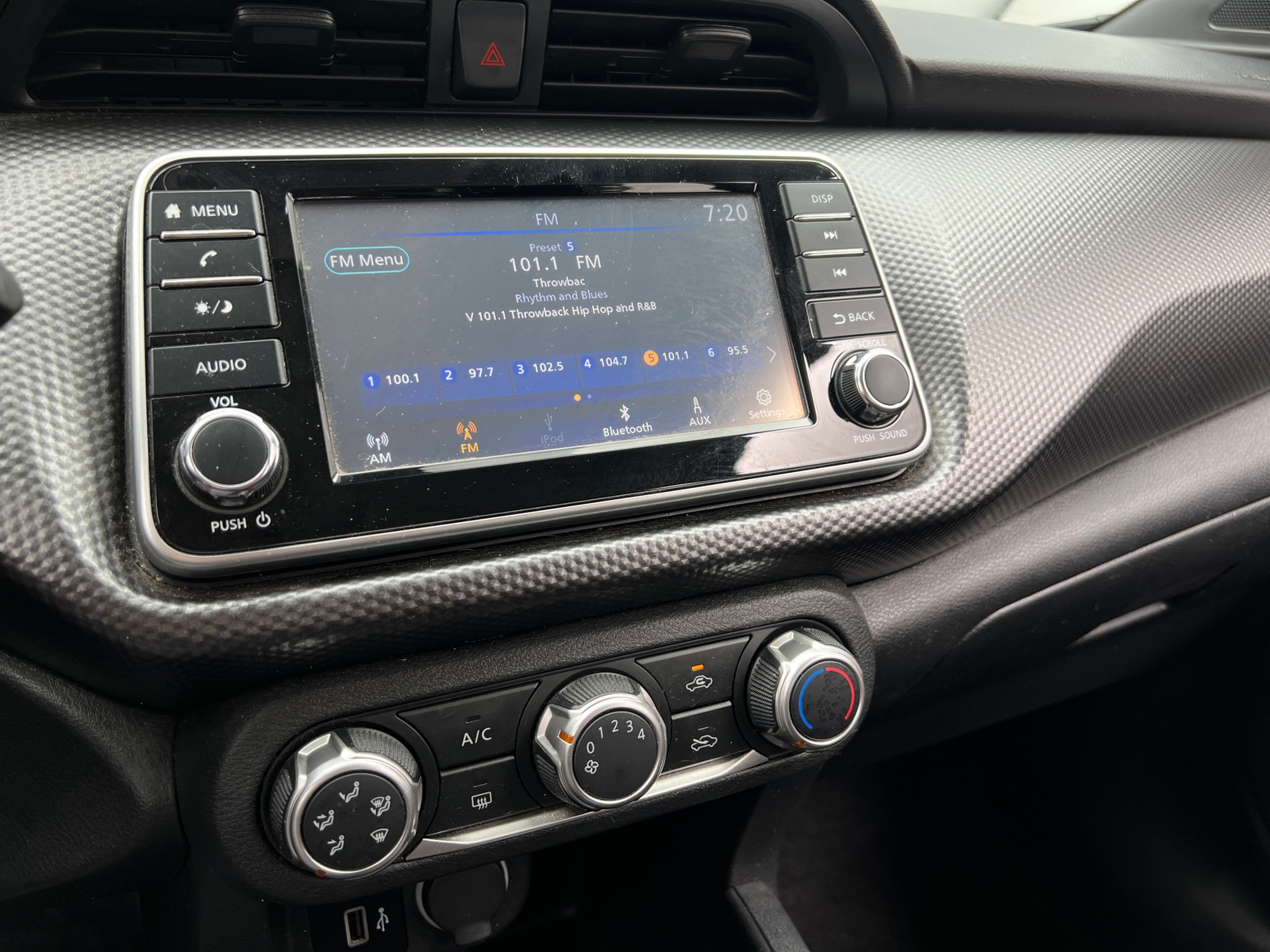 Thumbnail: 2020 Nissan Kicks - 4