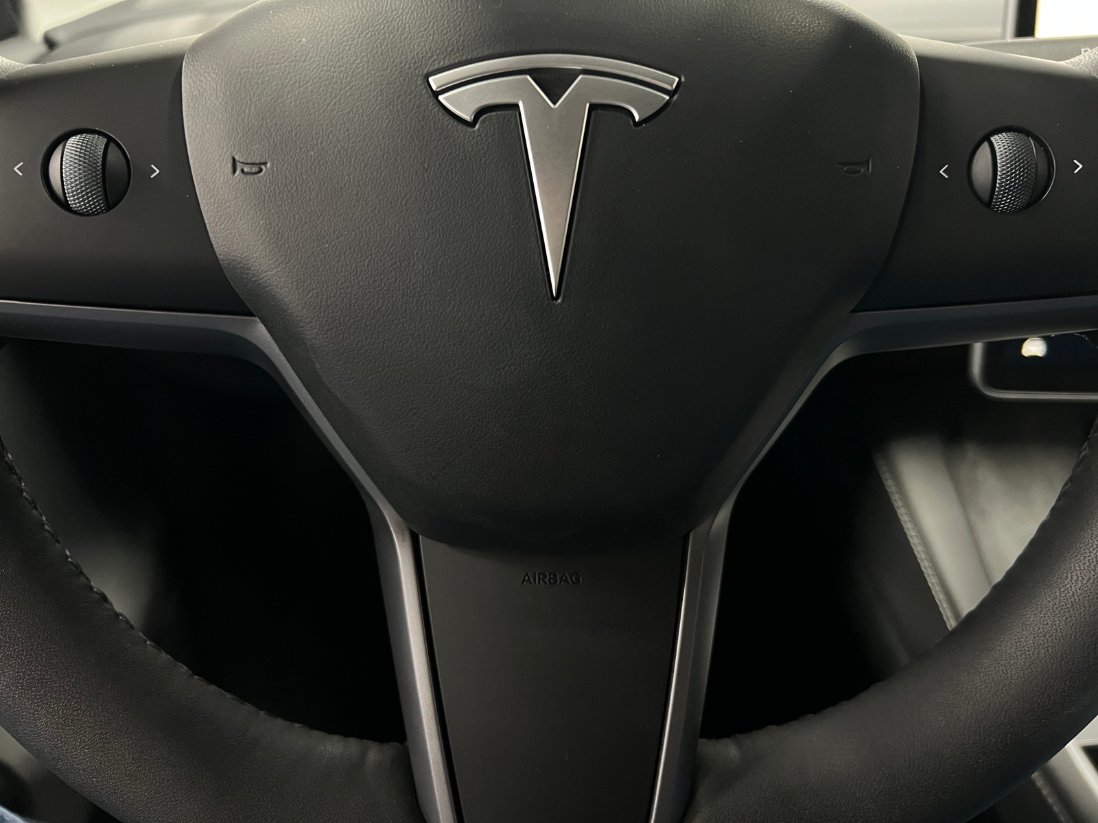 Thumbnail: 2024 Tesla Model Y - 4