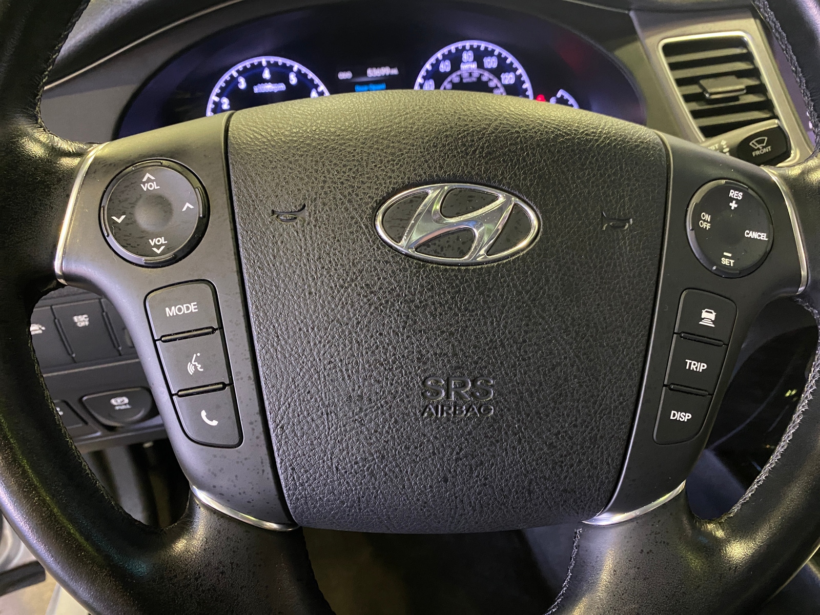 Thumbnail: 2012 Hyundai Genesis - 4