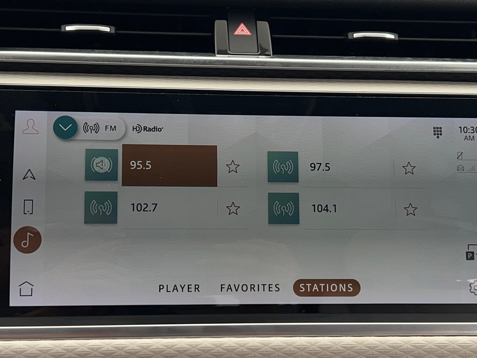 Thumbnail: 2021 Land Rover Range Rover Velar - 3