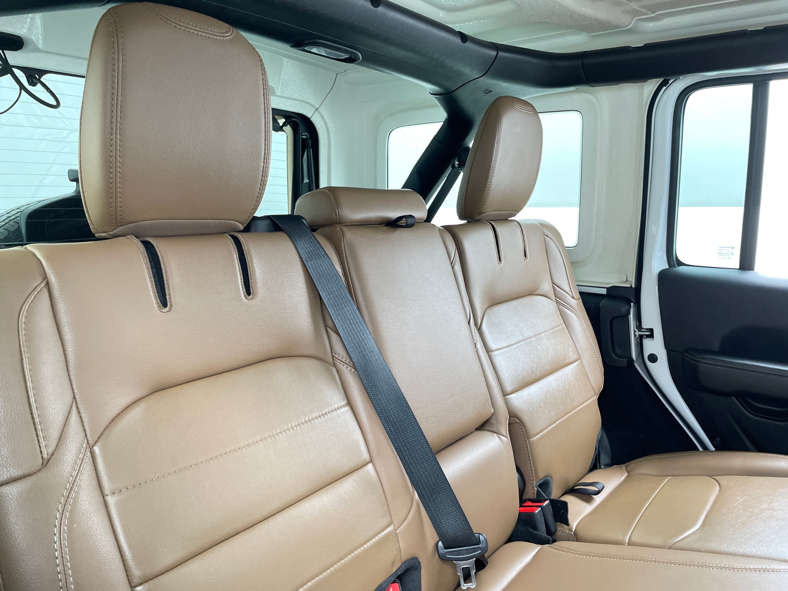 Thumbnail: 2022 Jeep Wrangler - 5