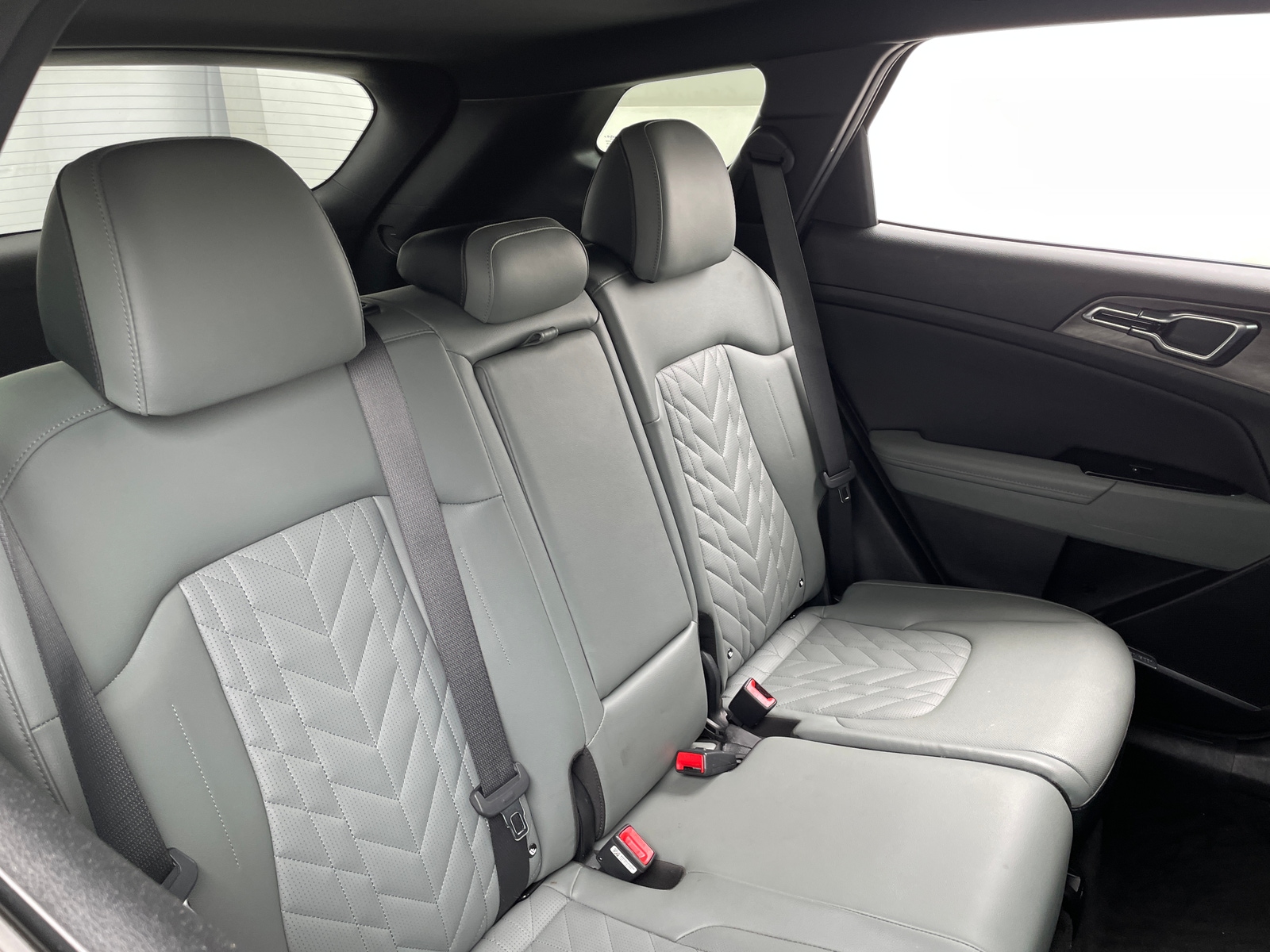 Thumbnail: 2023 Kia Sportage - 5