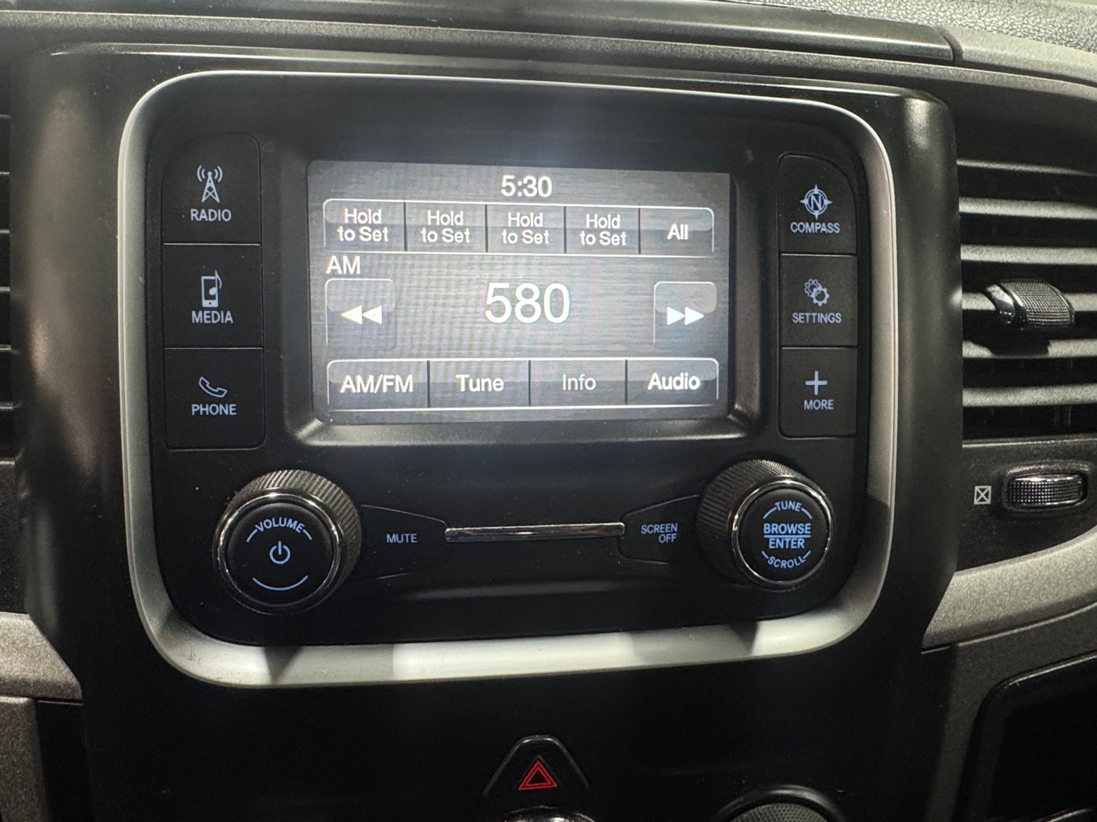 Thumbnail: 2023 RAM 1500 Classic - 4