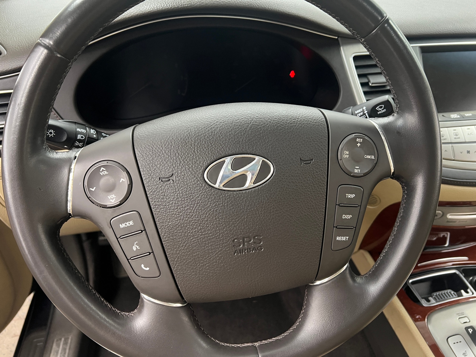 Thumbnail: 2012 Hyundai Genesis - 4
