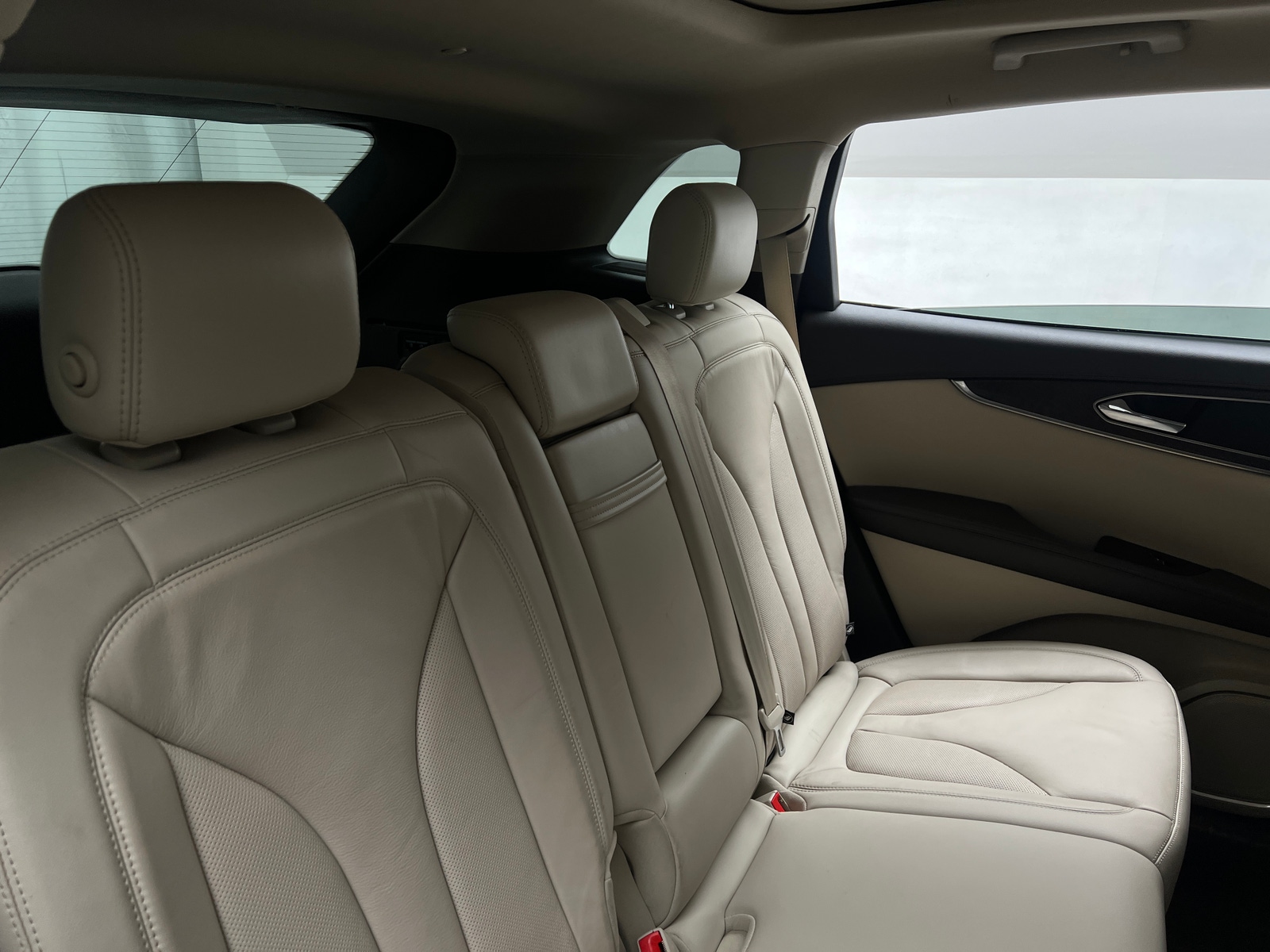 Thumbnail: 2019 Lincoln Nautilus - 5