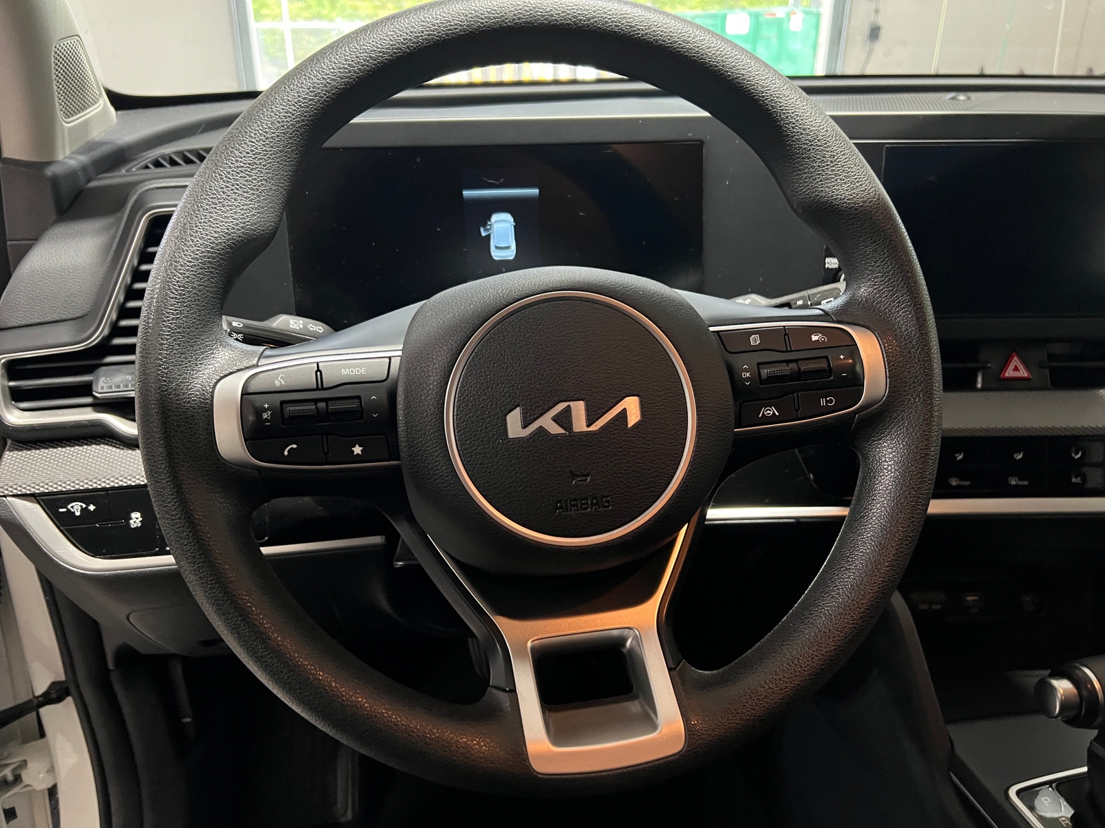 Thumbnail: 2023 Kia Sportage - 5