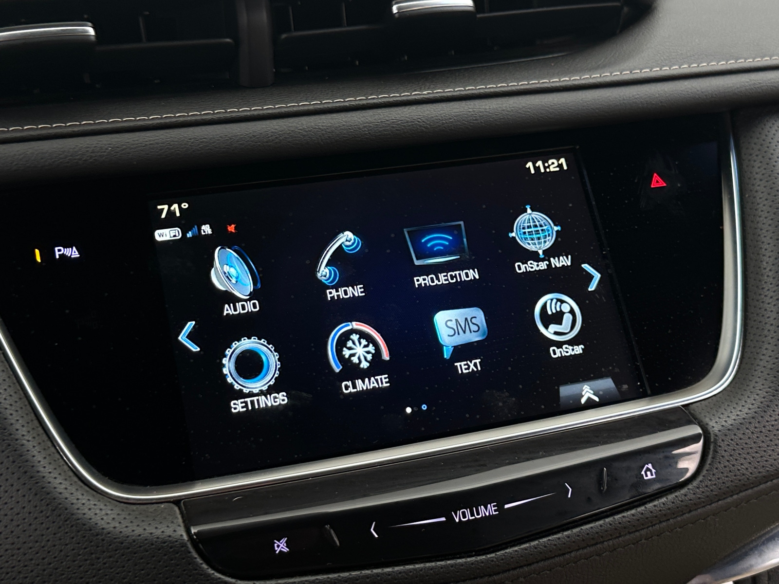 Thumbnail: 2018 Cadillac XT5 - 3