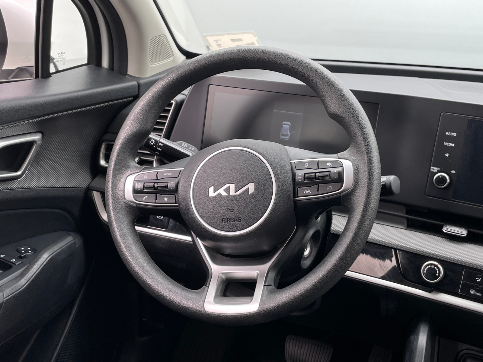 Thumbnail: 2024 Kia Sportage - 5