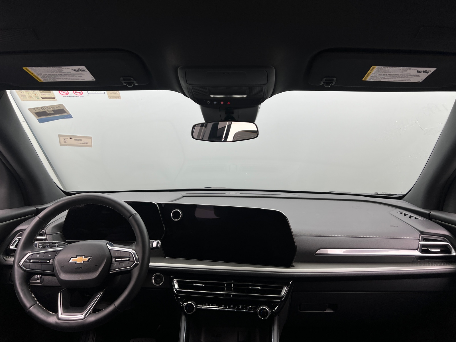 Thumbnail: 2025 Chevrolet Traverse - 3