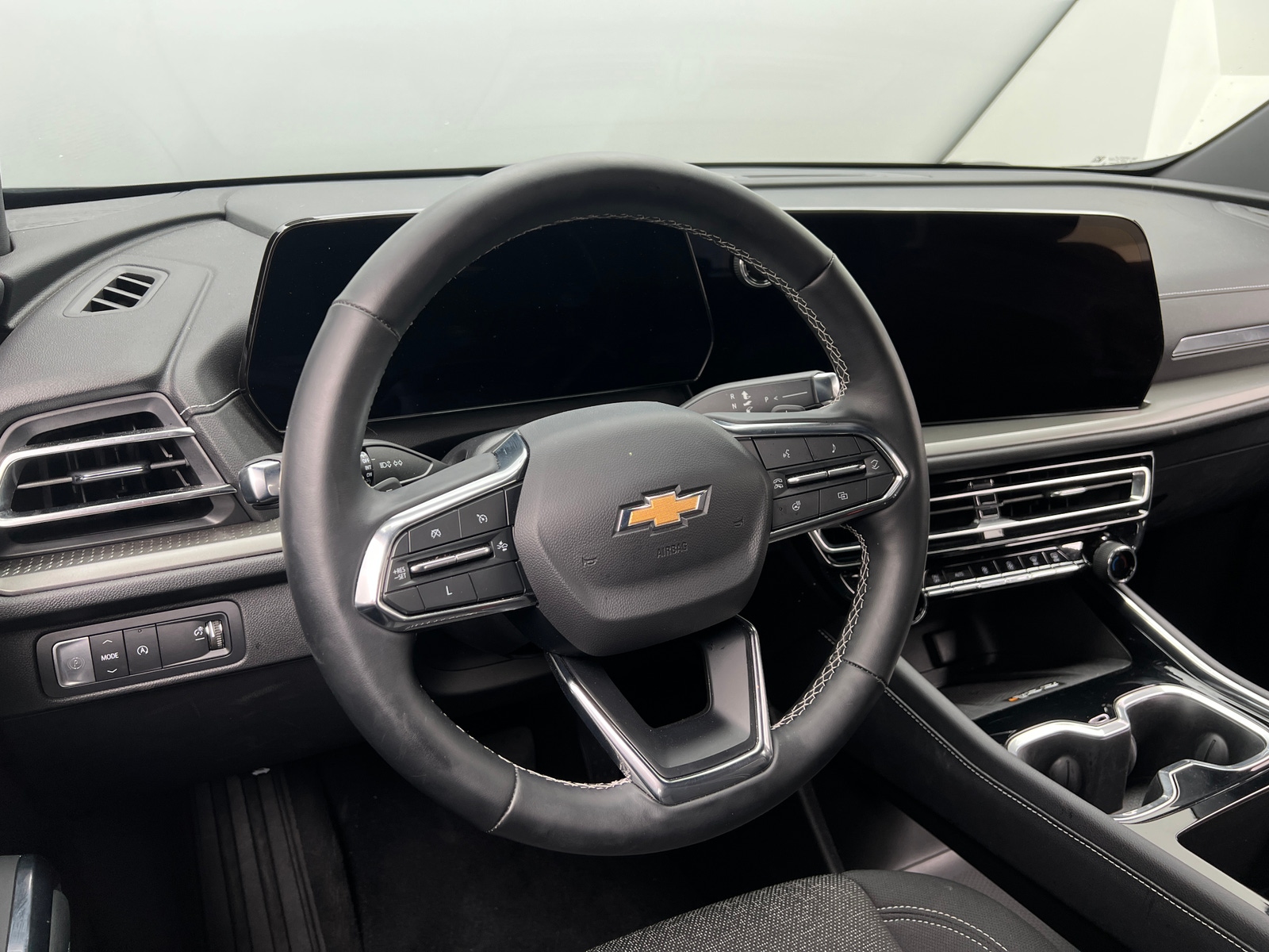 Thumbnail: 2025 Chevrolet Traverse - 5