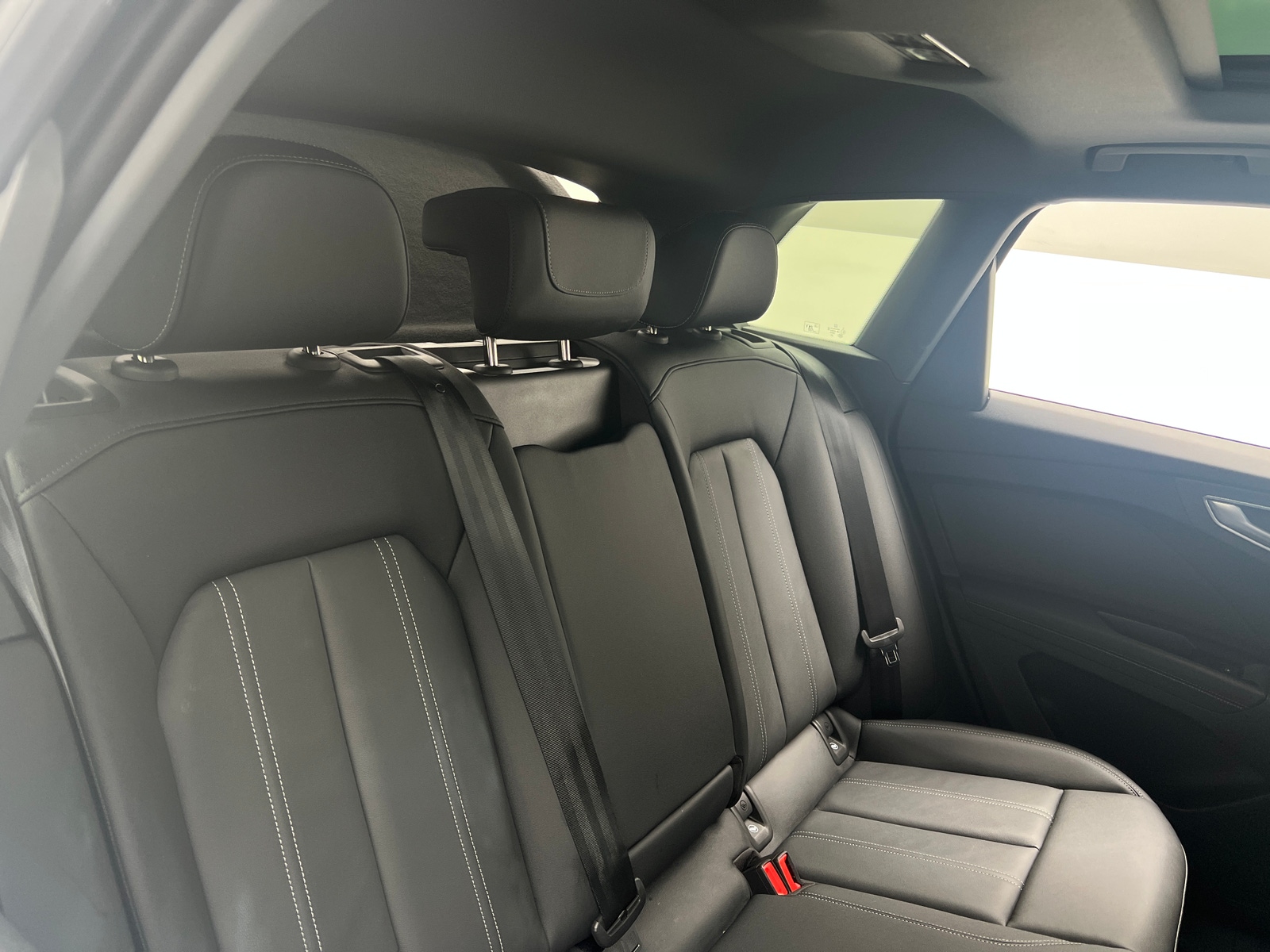 Thumbnail: 2023 Audi Q4 e-tron - 5