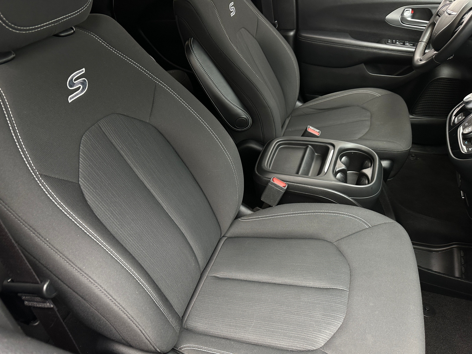 Thumbnail: 2018 Chrysler Pacifica - 2