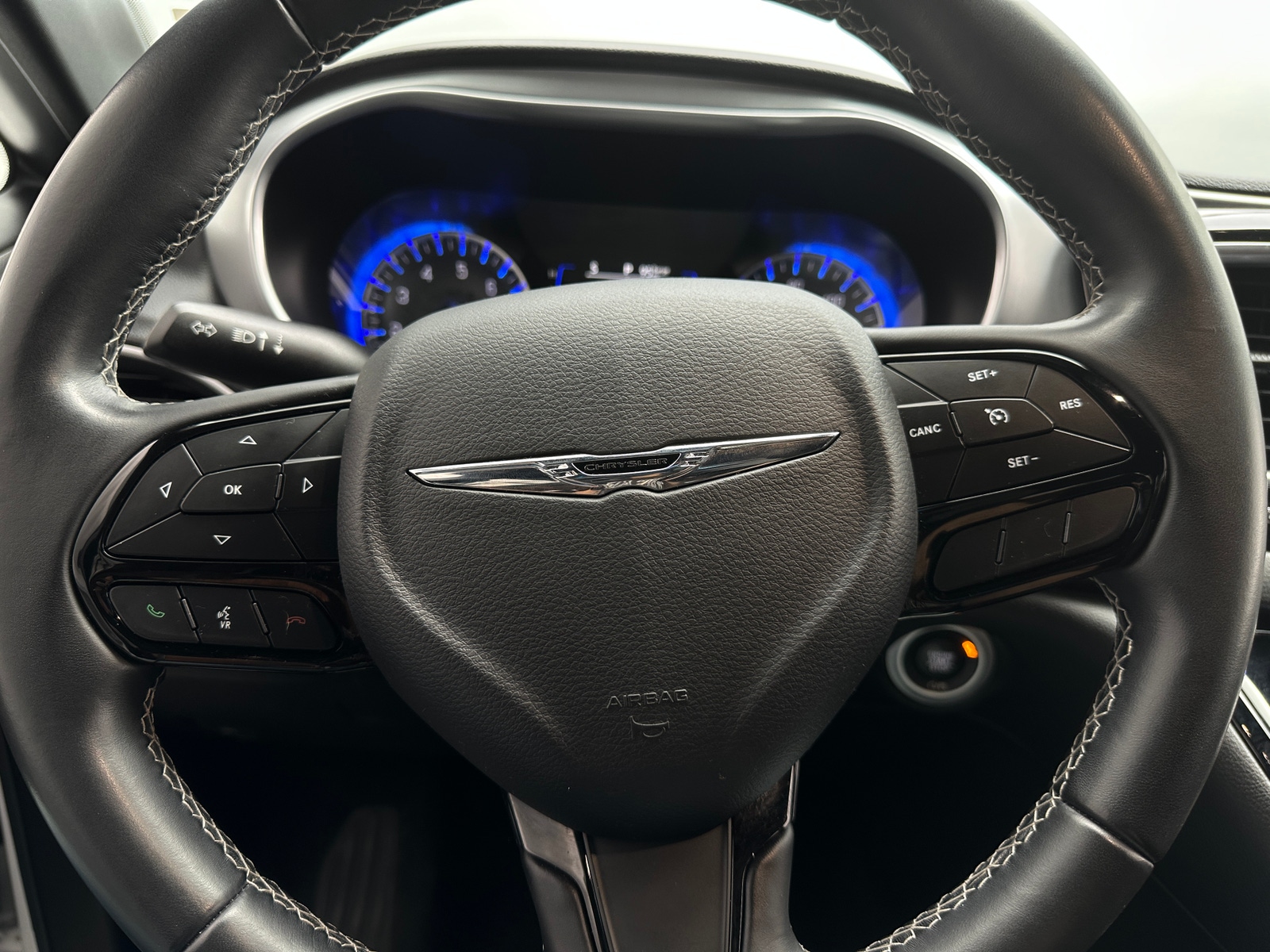 Thumbnail: 2018 Chrysler Pacifica - 5