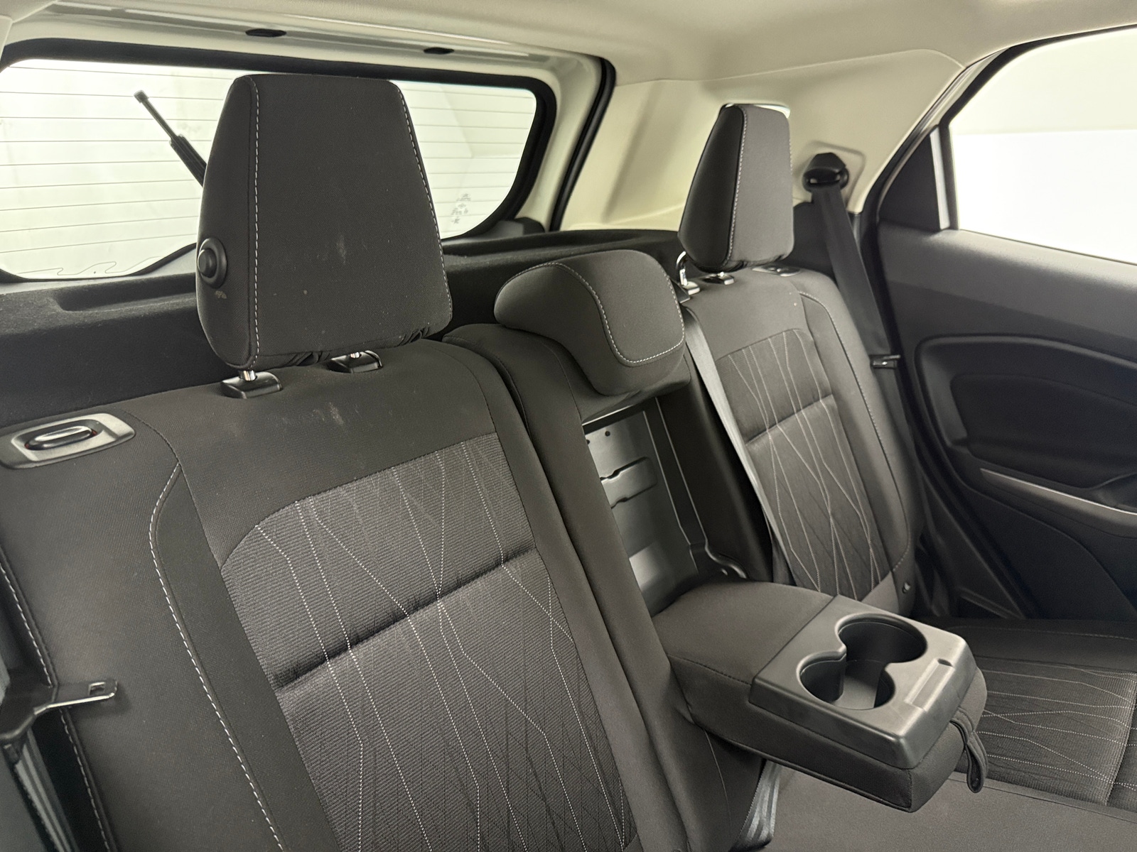 Thumbnail: 2021 Ford EcoSport - 6
