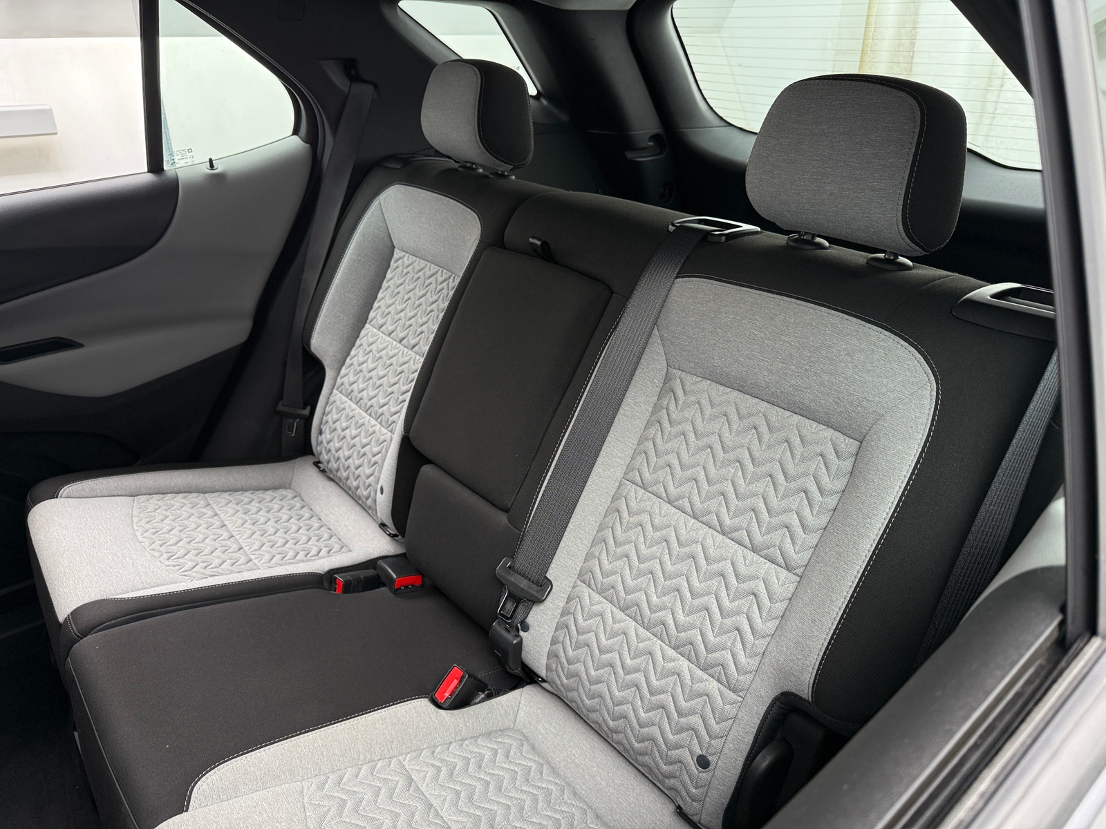 Thumbnail: 2022 Chevrolet Equinox - 6