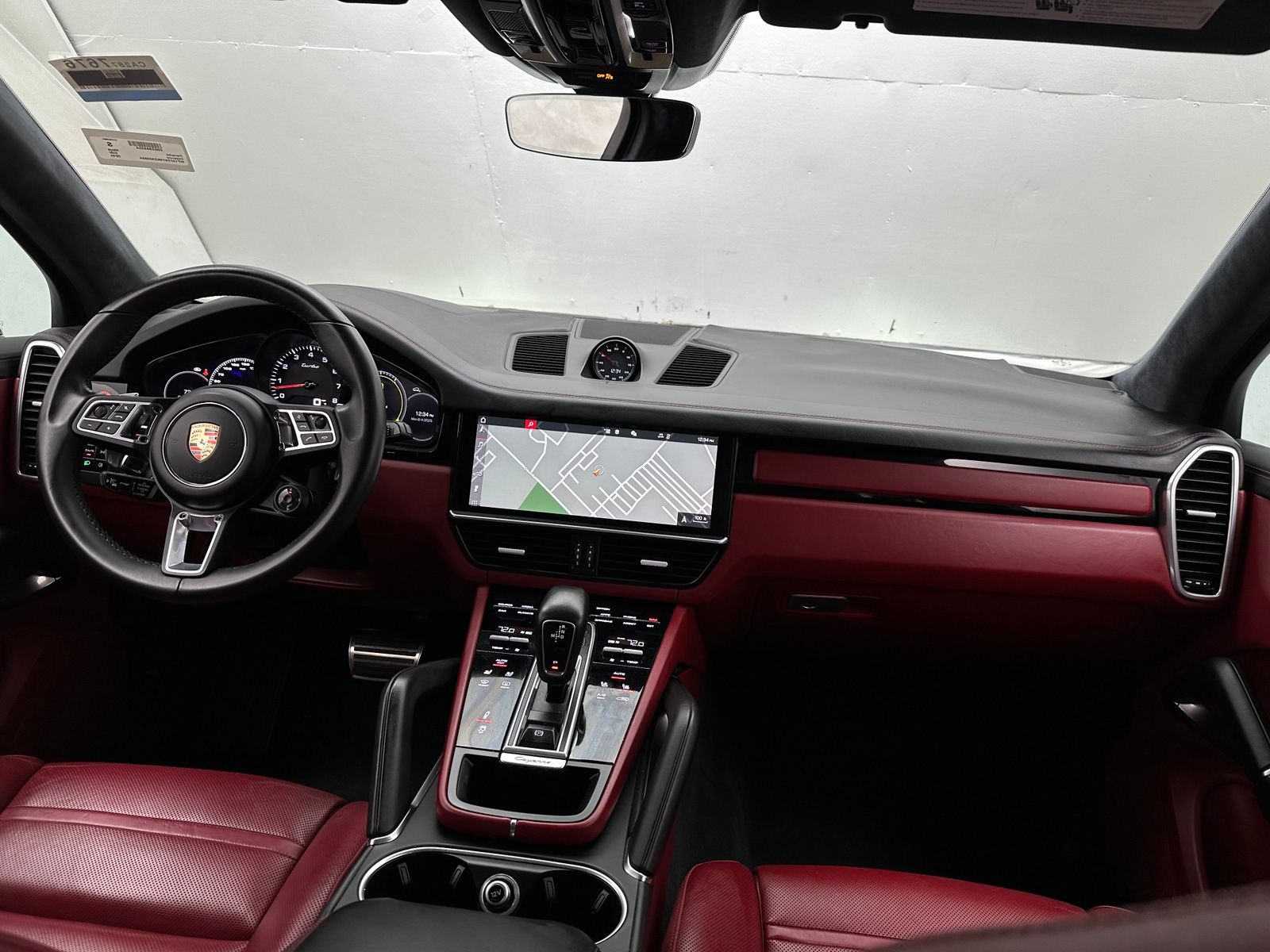 Thumbnail: 2019 Porsche Cayenne - 2