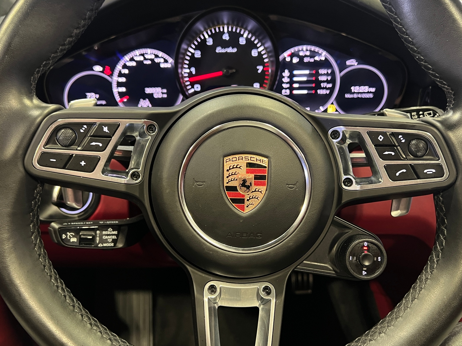 Thumbnail: 2019 Porsche Cayenne - 4